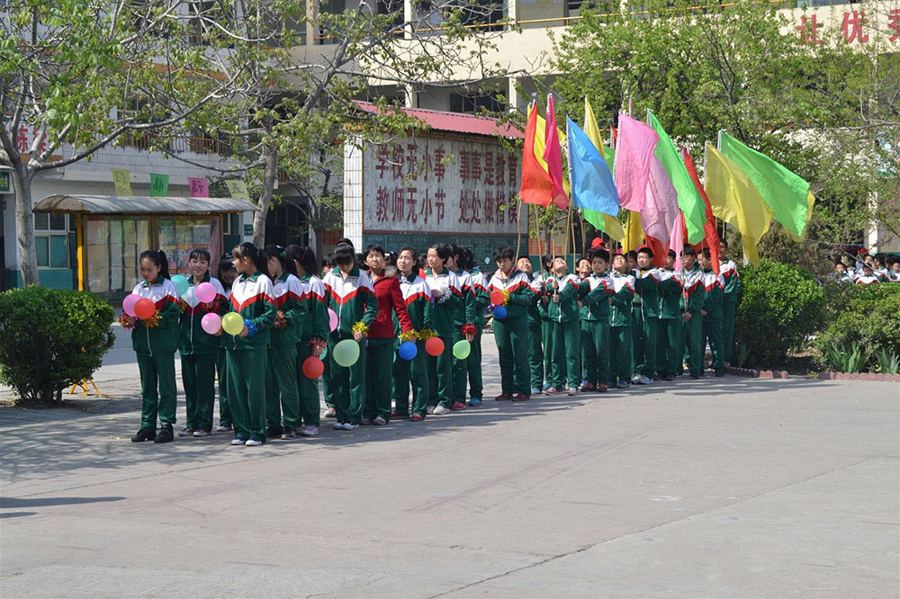 石家莊高邑縣藝鳴學(xué)校_臥式暗裝風(fēng)機盤管
